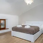 Apartamento Guesthost - Ricasoli Garden Modern Udine