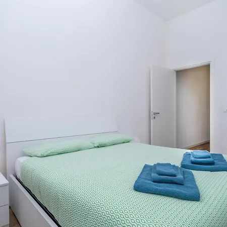 Ricasoli Garden Modern *