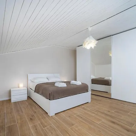 Ricasoli Garden Modern Apartamento