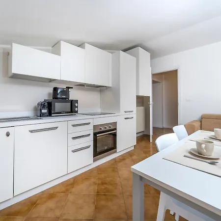 Ricasoli Garden Modern