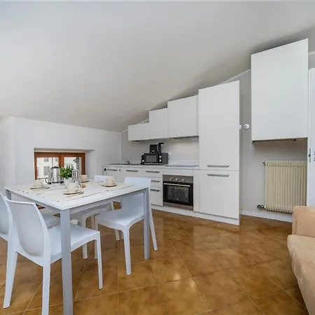 Ricasoli Garden Modern Apartamento