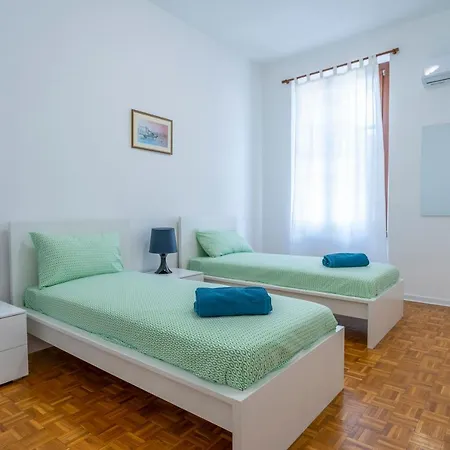 Ricasoli Garden Modern Apartamento *