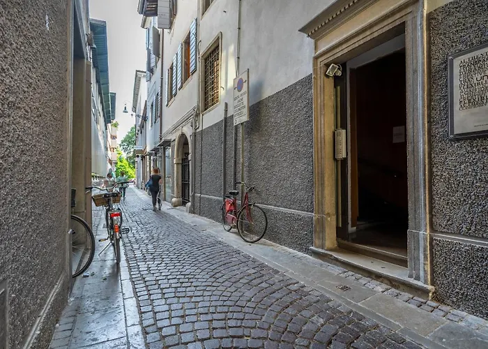 Guesthost - Ricasoli Garden Modern Apartman Udine