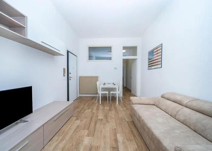 Guesthost - Ricasoli Garden Modern * Udine